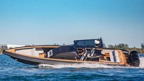 Technohull Omega 45 photo 22