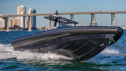 Technohull Omega 45 photo 24
