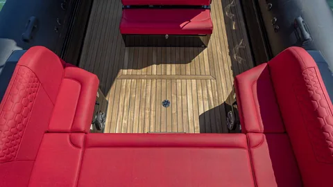 Technohull 38 Grand Sport photo 10