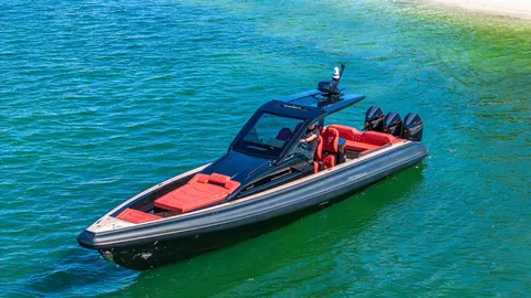Technohull Omega 47 photo 15